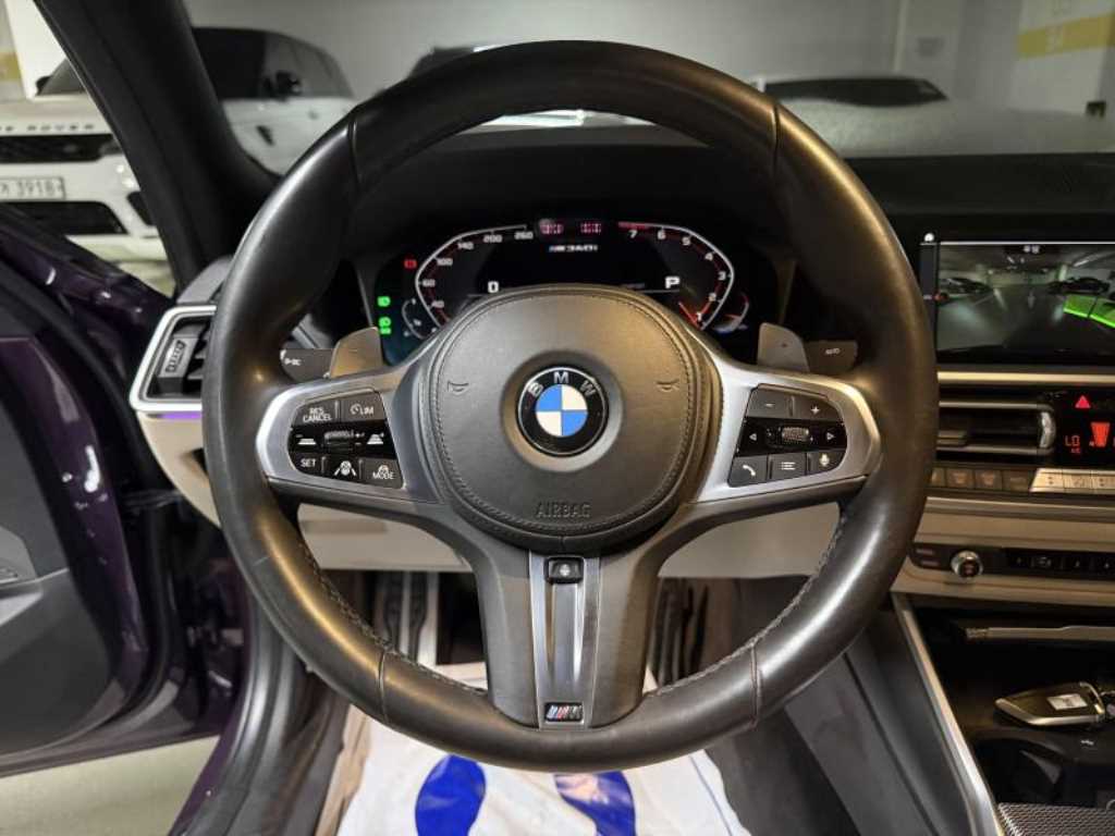 BMW 3-Series — photo 10