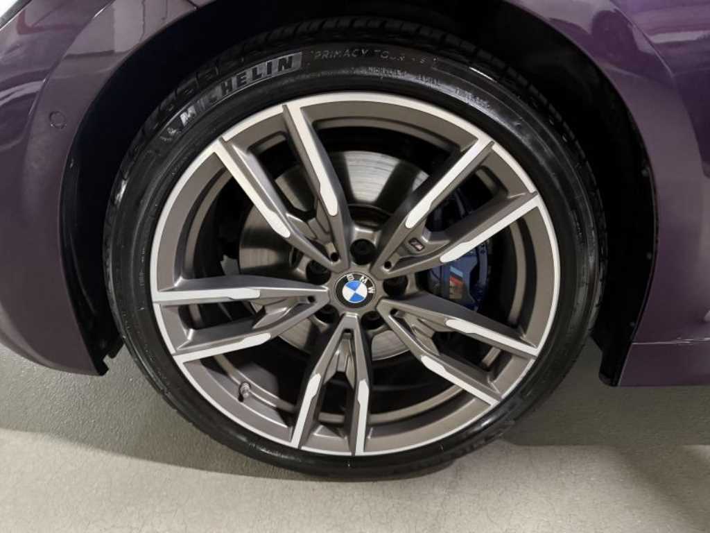 BMW 3-Series — photo 17
