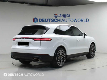 Porsche Cayenne — photo 02