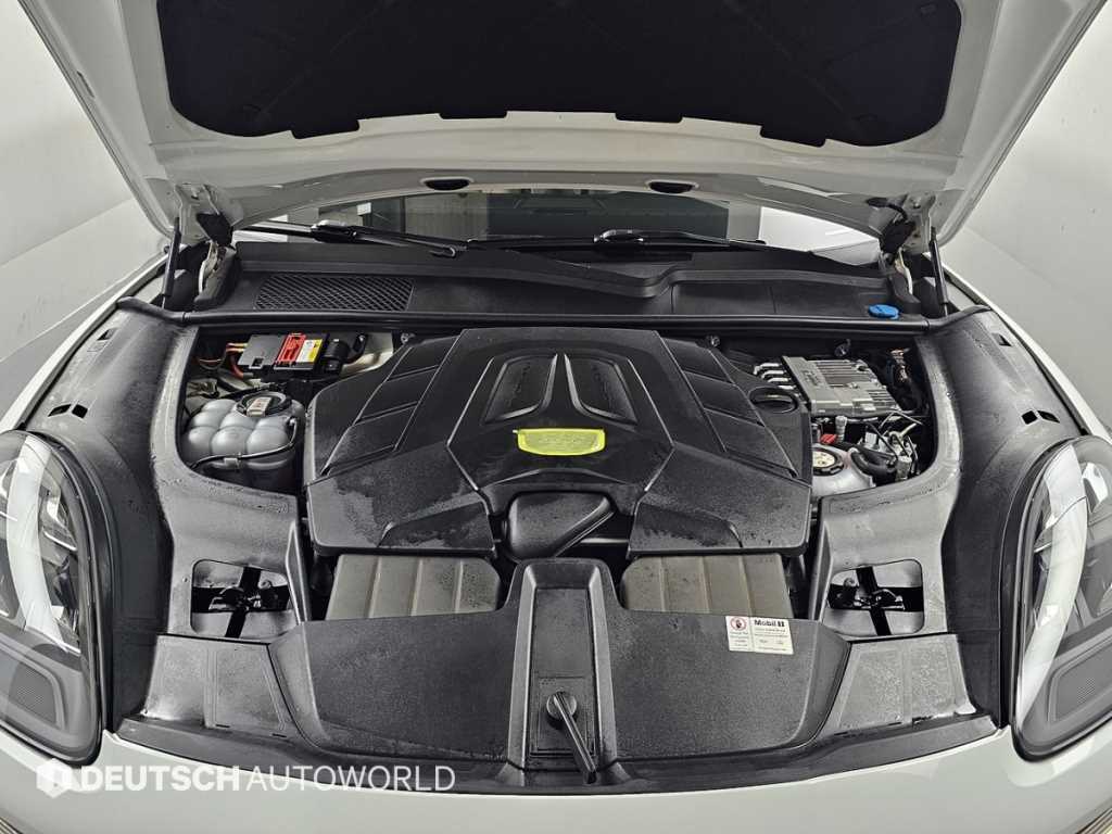 Porsche Cayenne — photo 06