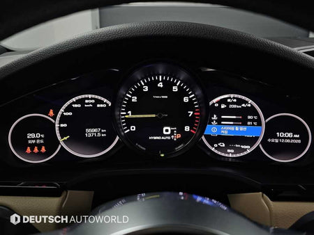 Porsche Cayenne — photo 08