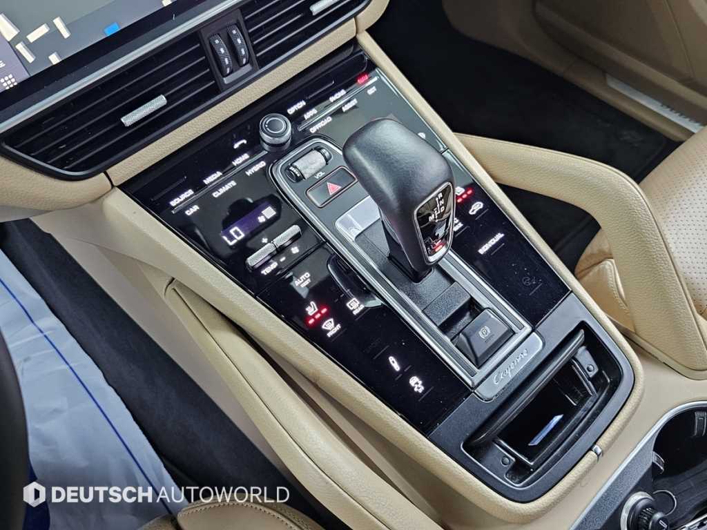Porsche Cayenne — photo 09