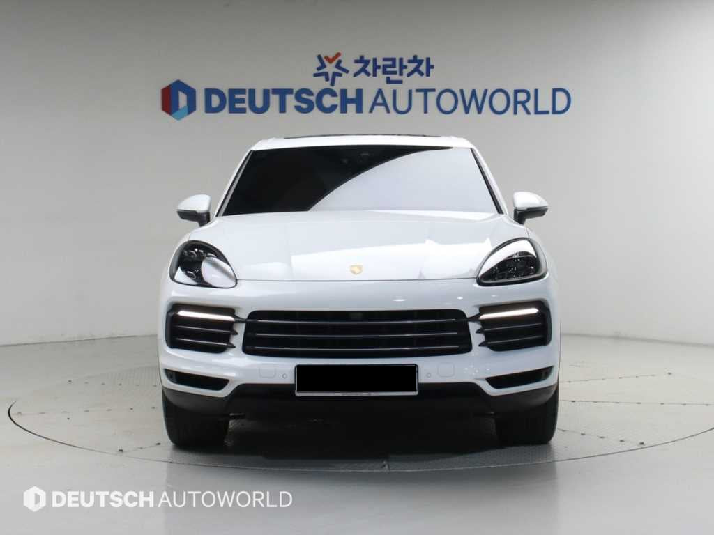 Porsche Cayenne — photo 03