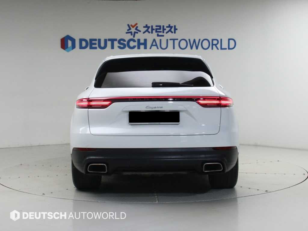 Porsche Cayenne — photo 04