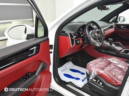 Porsche Cayenne — photo 11