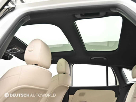 Mercedes-Benz EQA — photo 18