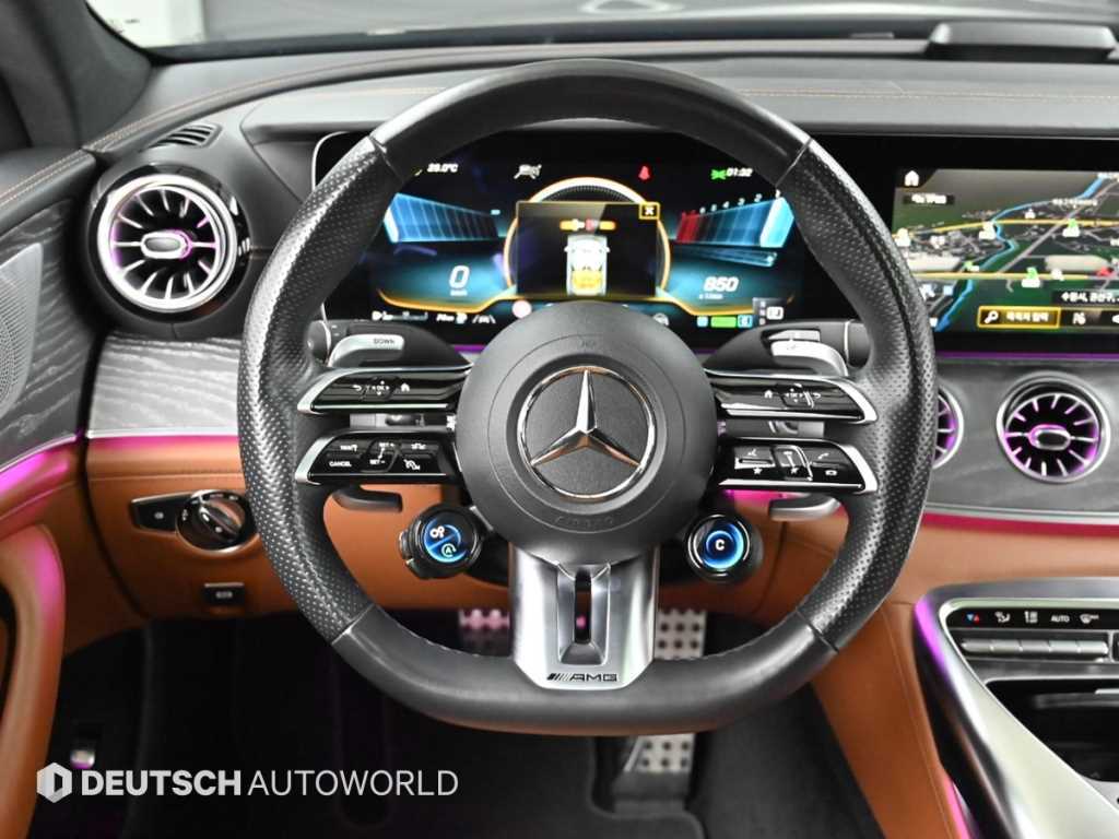 Mercedes-Benz AMG GT — photo 13