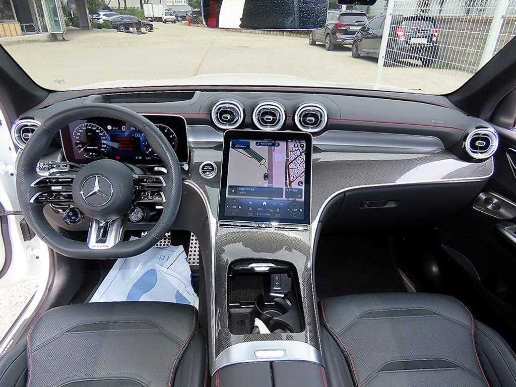 Mercedes-Benz GLC-Class — photo 08