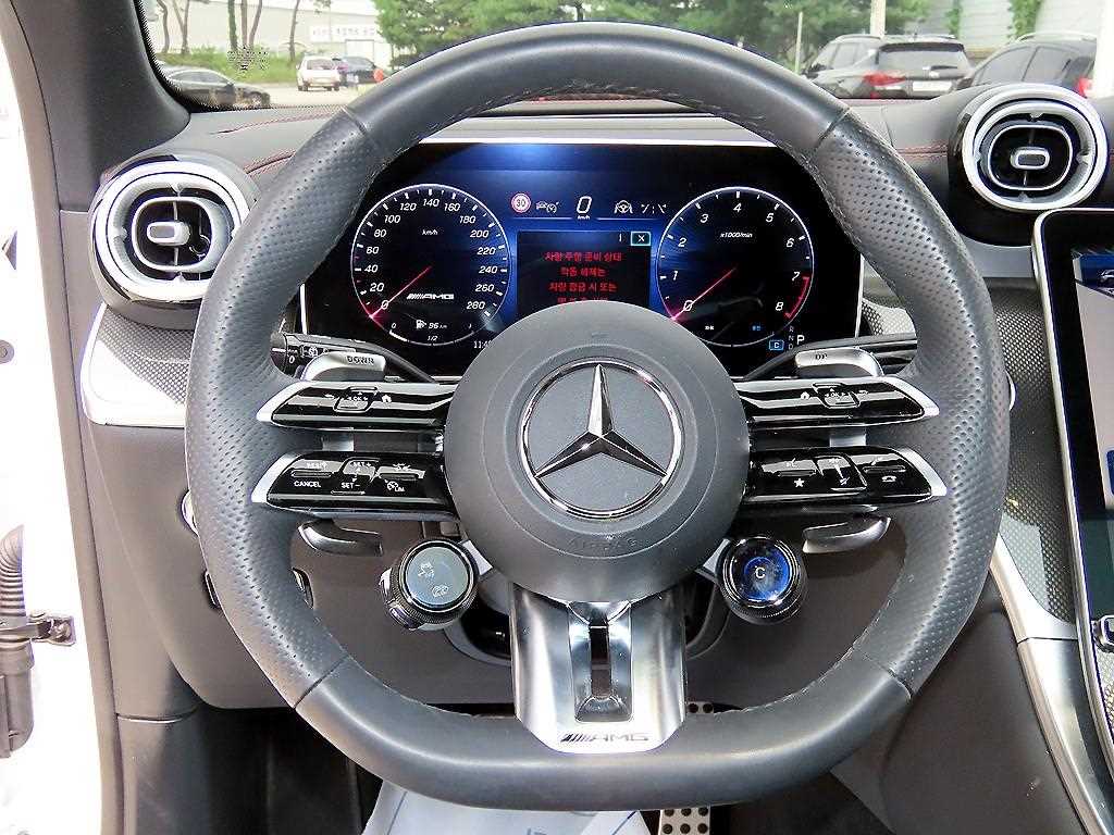 Mercedes-Benz GLC-Class — photo 09