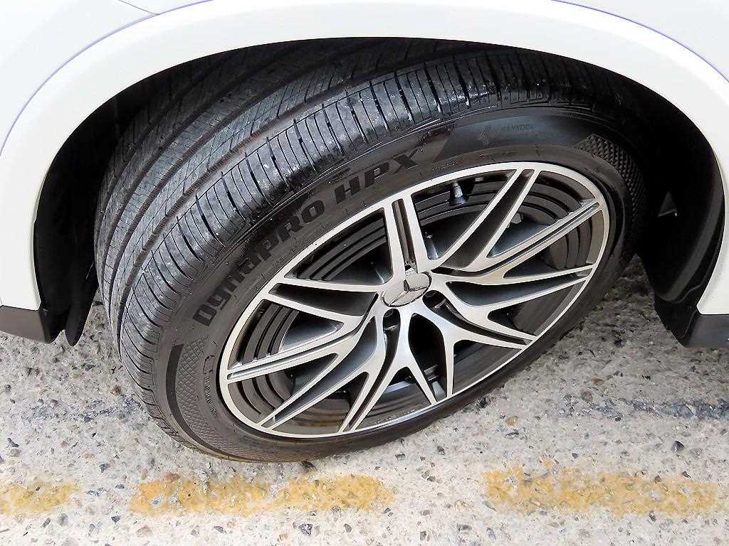 Mercedes-Benz GLC-Class — photo 20