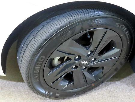 Hyundai Avante — photo 18