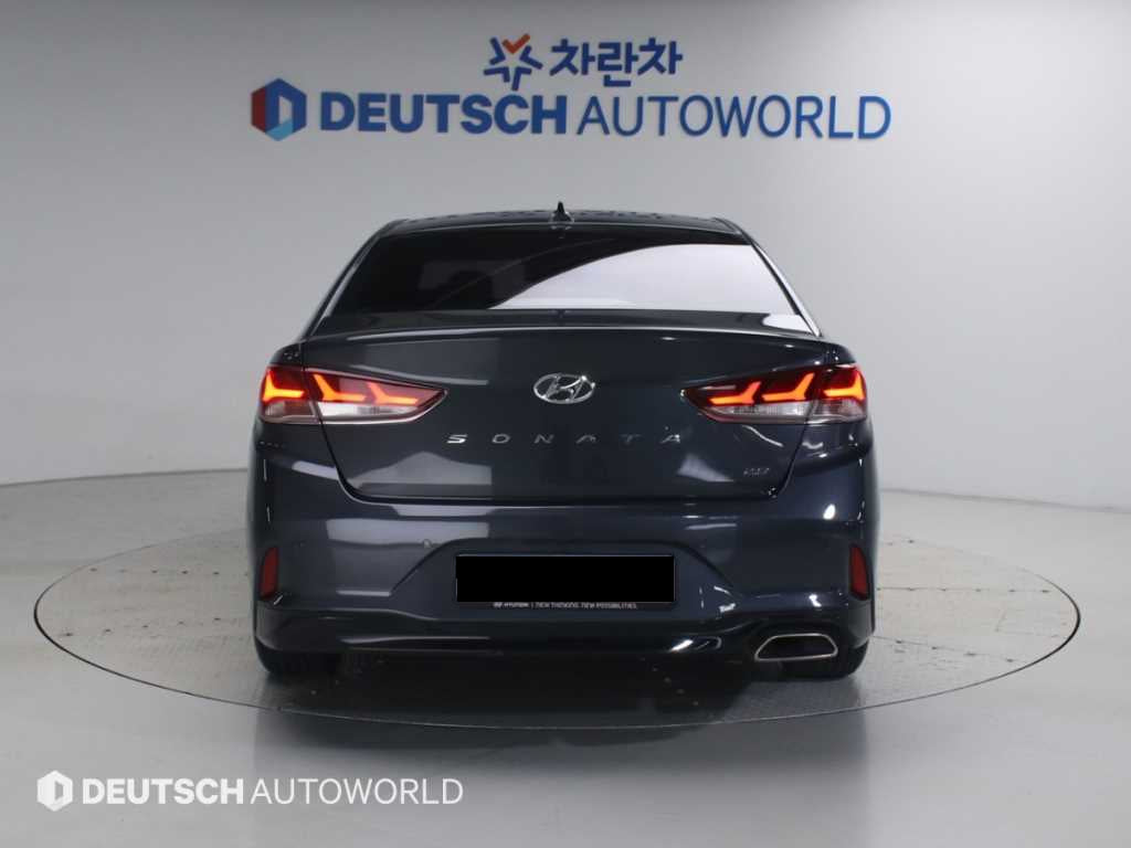 Hyundai Sonata — photo 04