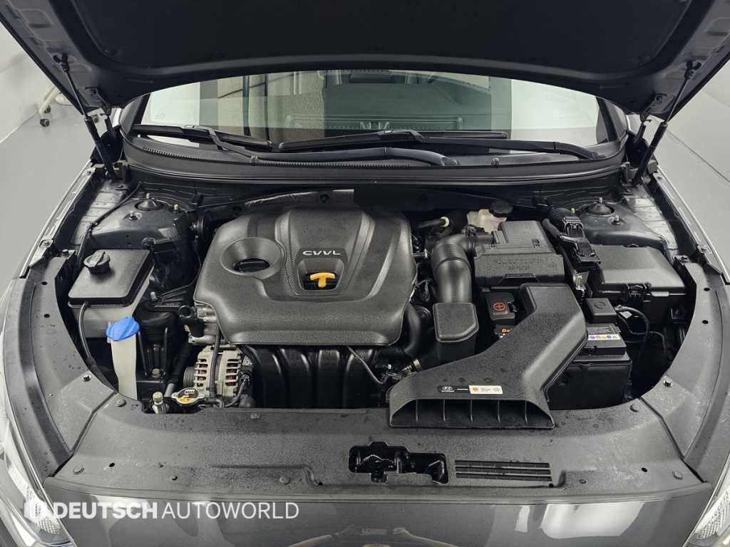 Hyundai Sonata — photo 06