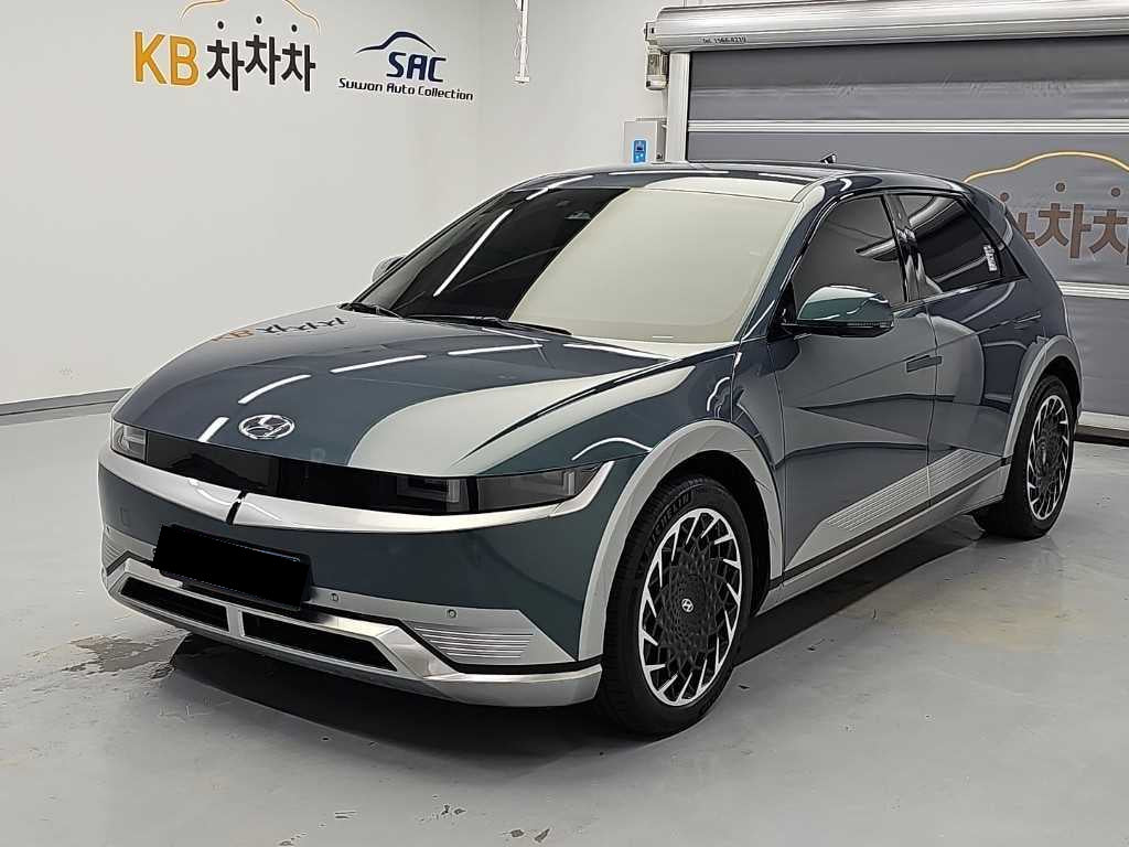 Hyundai Ioniq5 — photo 01