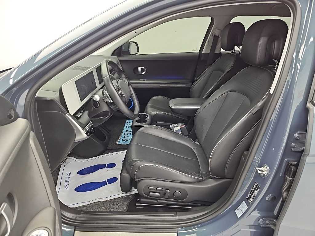 Hyundai Ioniq5 — photo 11