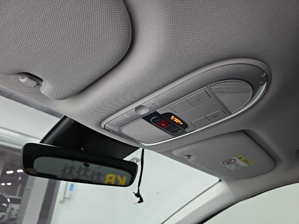 Hyundai Ioniq5 — photo 15