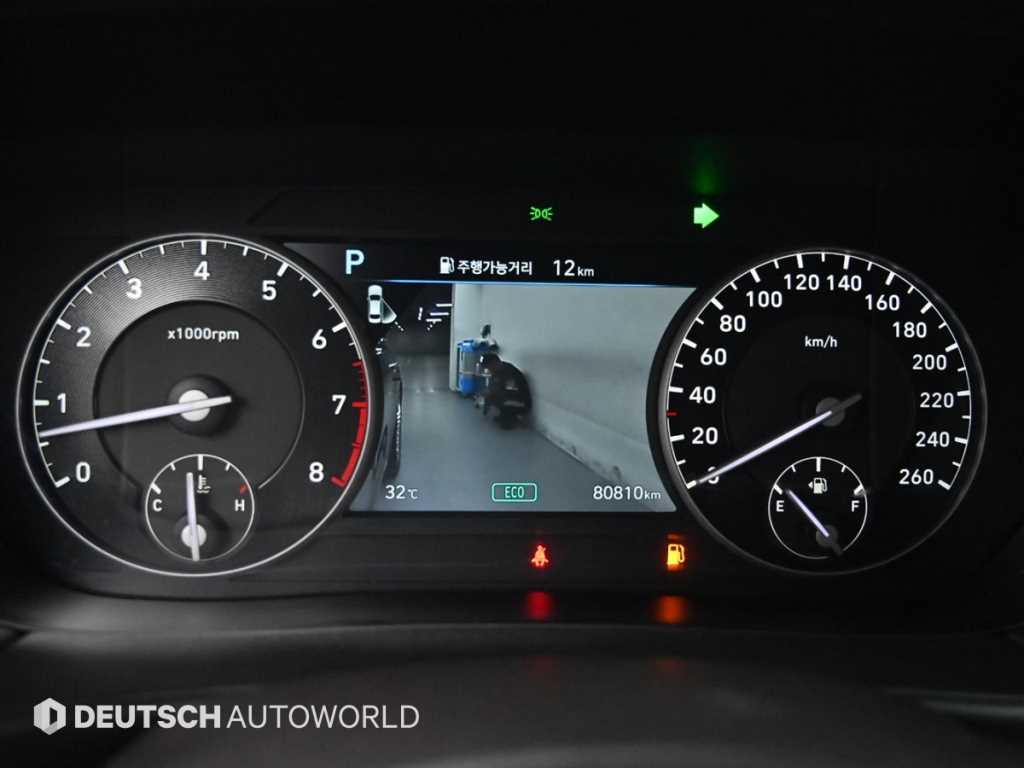 Genesis G90 — photo 08