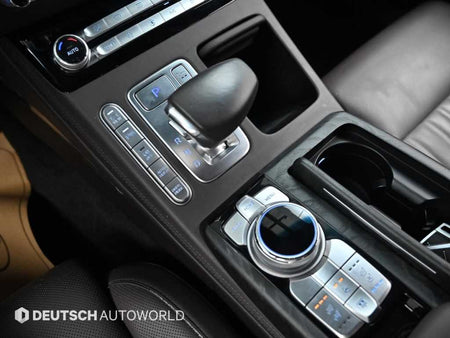Genesis G90 — photo 09