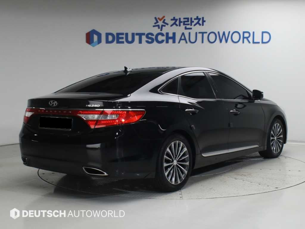 Hyundai Grandeur — photo 02