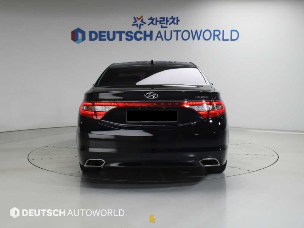 Hyundai Grandeur — photo 04