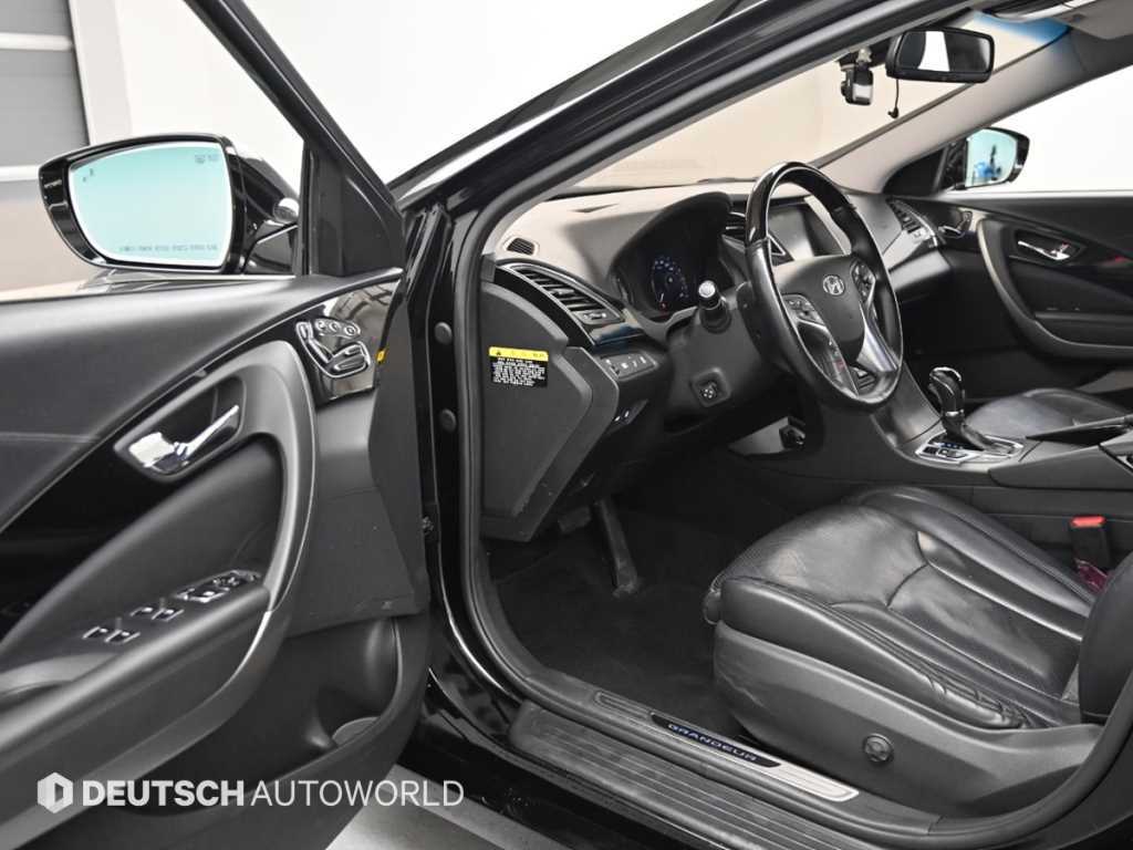 Hyundai Grandeur — photo 10