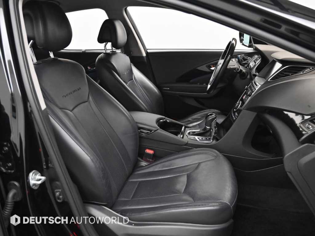 Hyundai Grandeur — photo 11