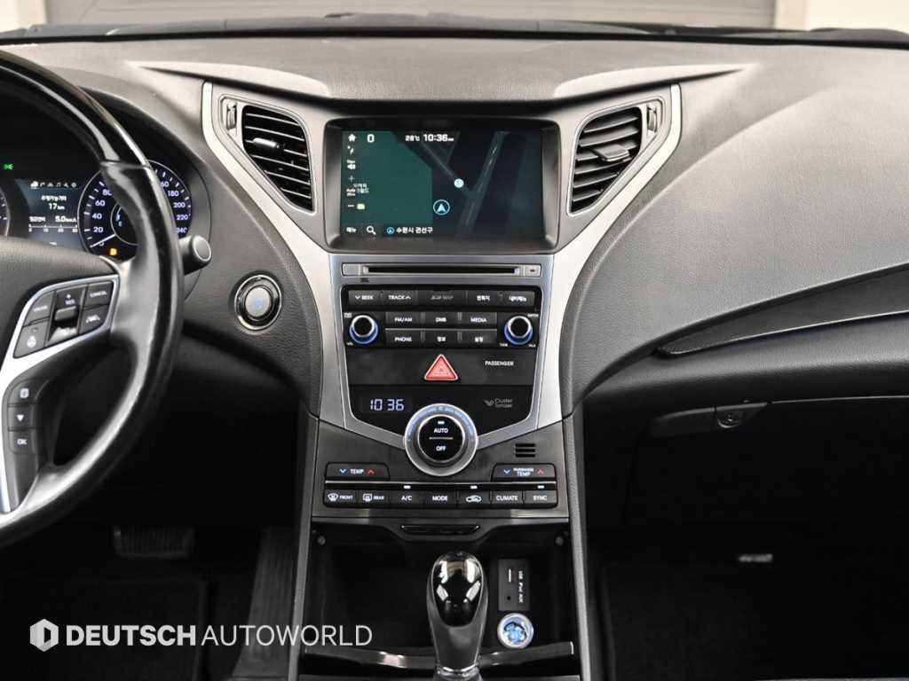 Hyundai Grandeur — photo 14