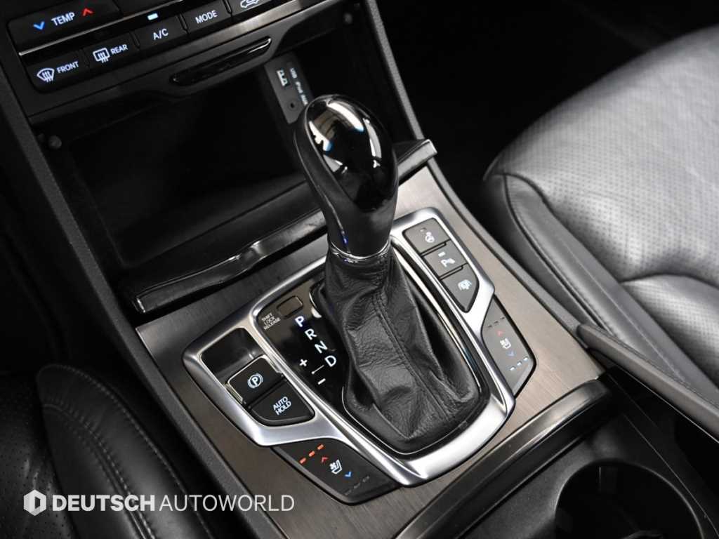 Hyundai Grandeur — photo 16