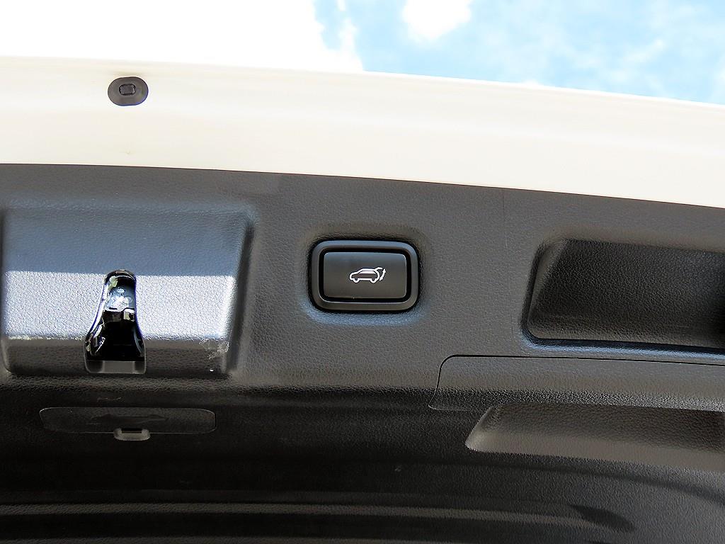 Hyundai Santafe — photo 16