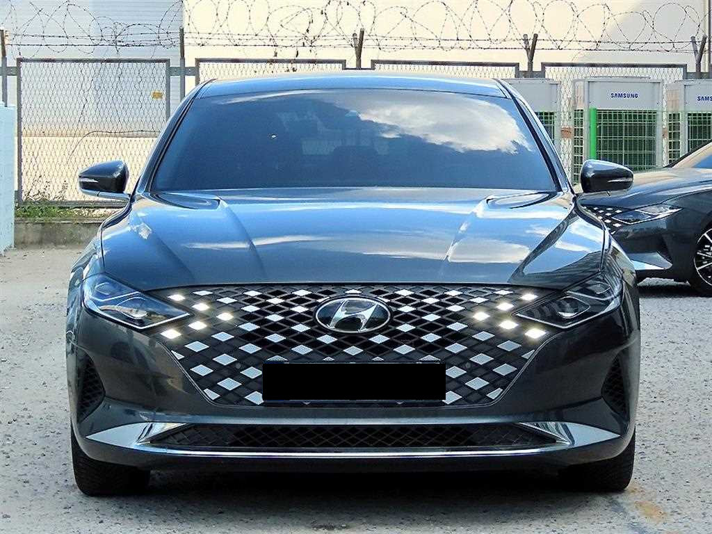 Hyundai Grandeur — photo 01