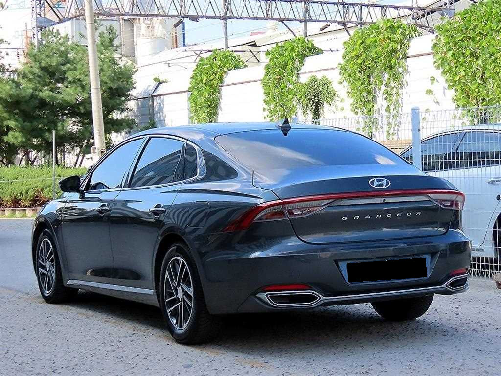 Hyundai Grandeur — photo 03