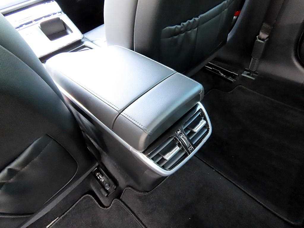 Hyundai Grandeur — photo 17