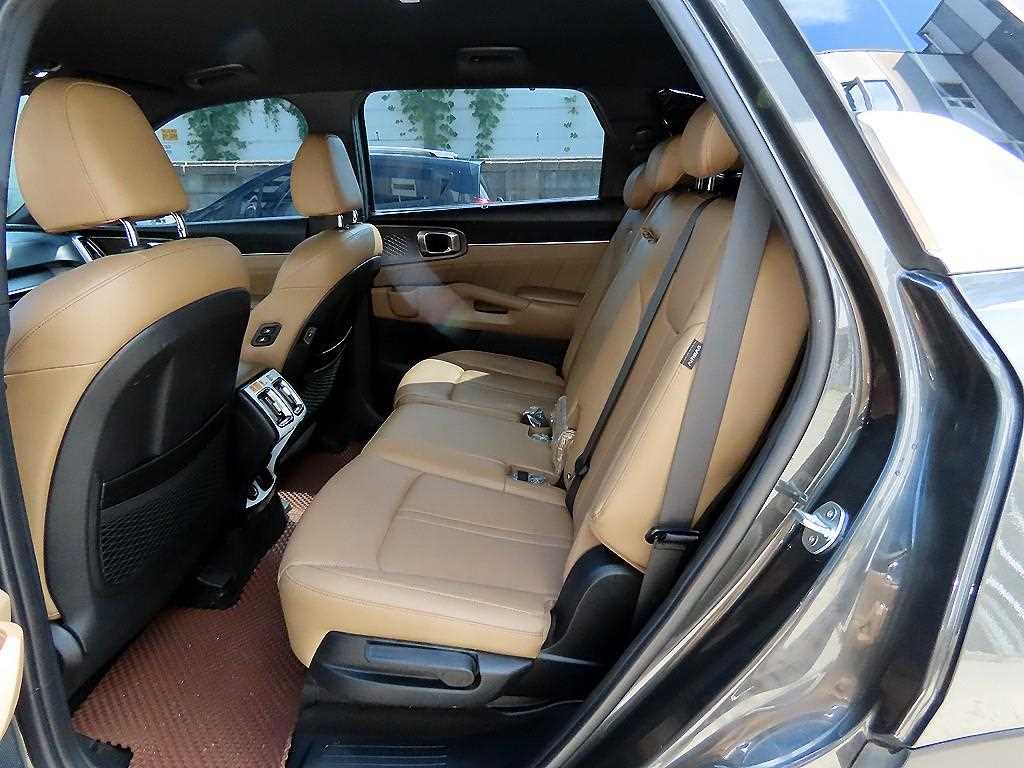 Kia Sorento — photo 06