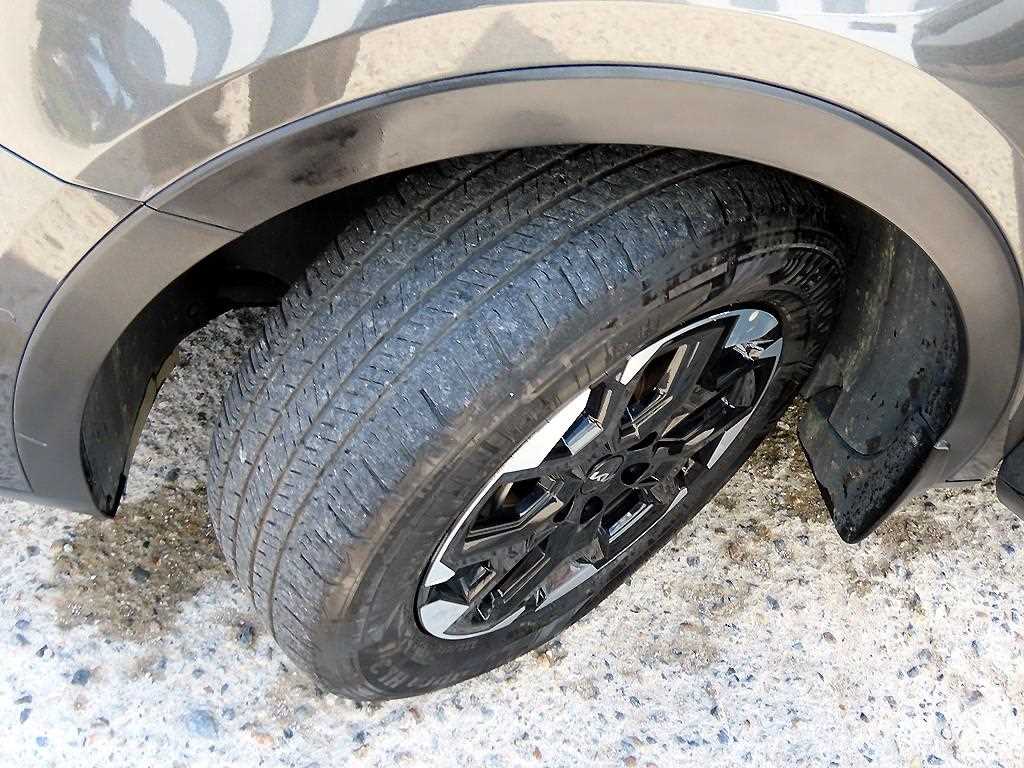 Kia Sorento — photo 20