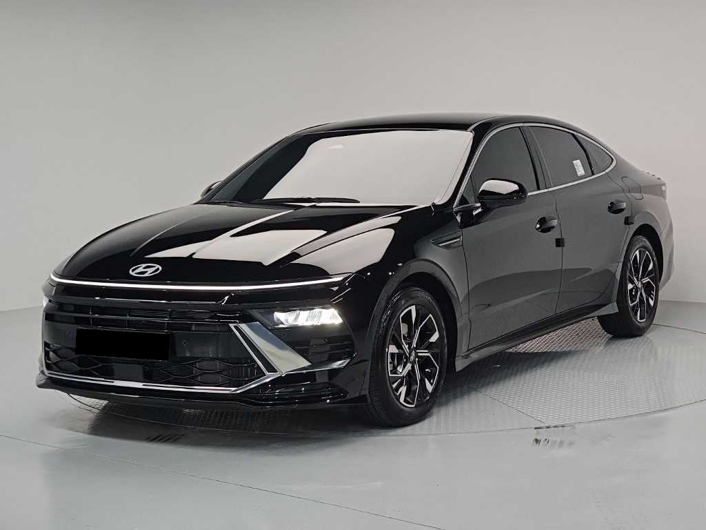 Hyundai Sonata — photo 01