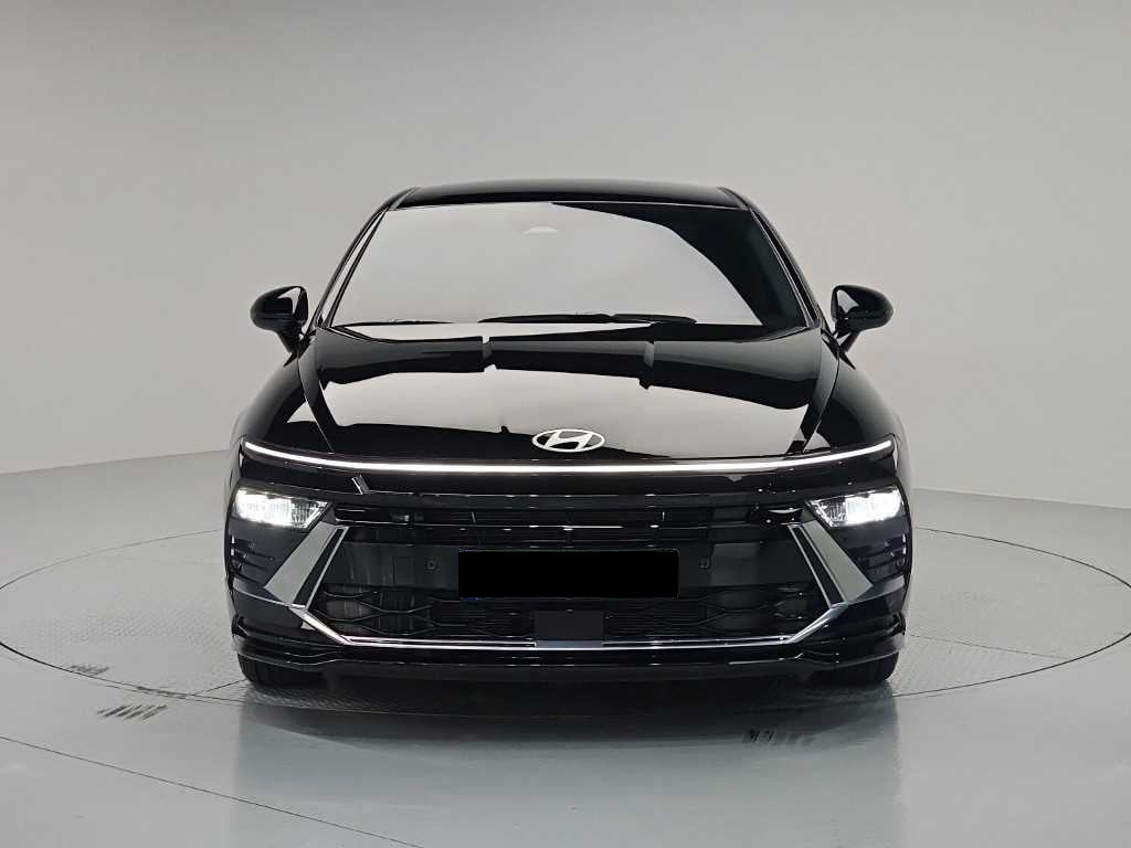 Hyundai Sonata — photo 02