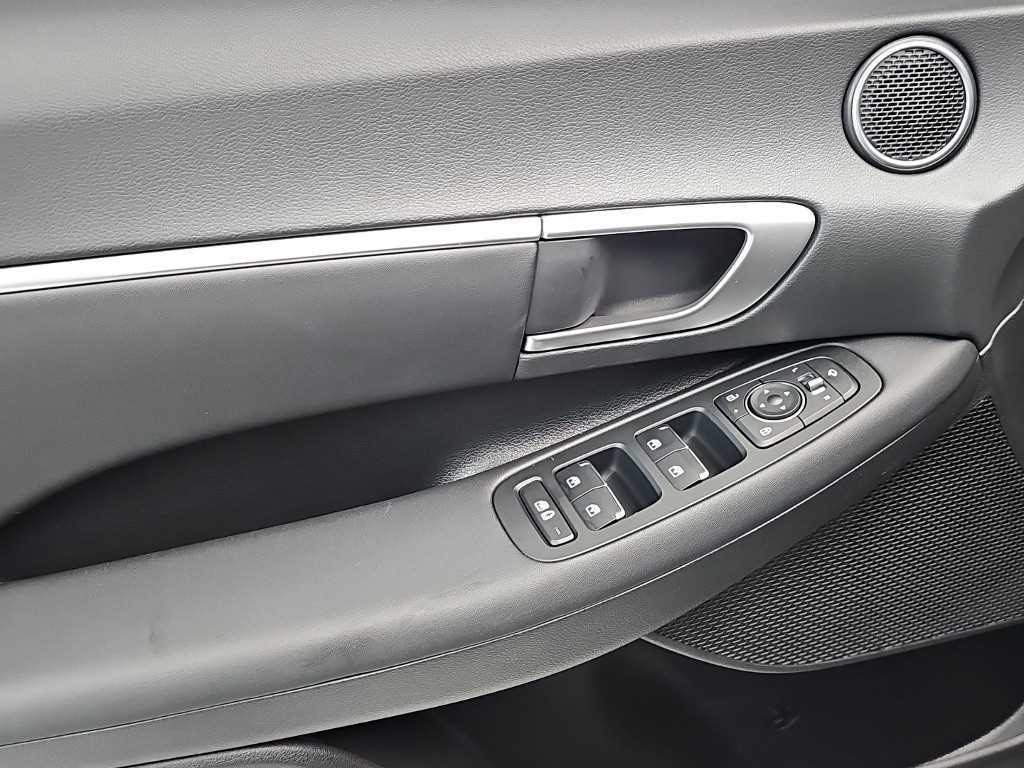 Hyundai Sonata — photo 15
