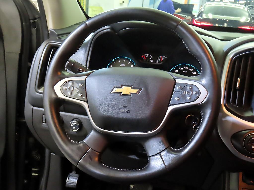 CHEVROLET Colorado — photo 08