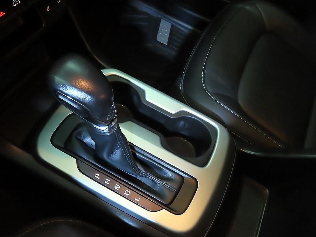 CHEVROLET Colorado — photo 12