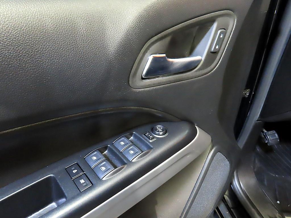 CHEVROLET Colorado — photo 17
