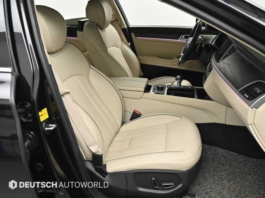 Genesis G80 — photo 10