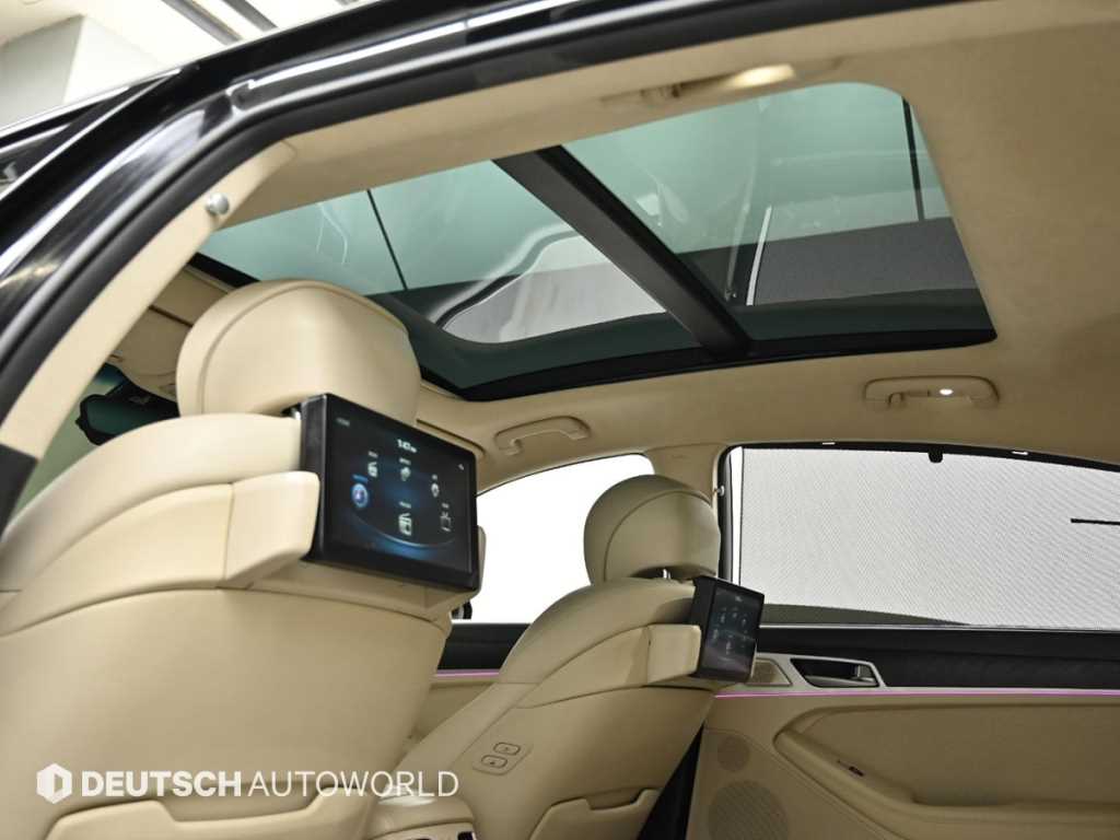 Genesis G80 — photo 18