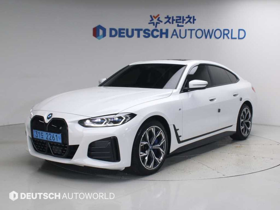 BMW i4 — photo 01