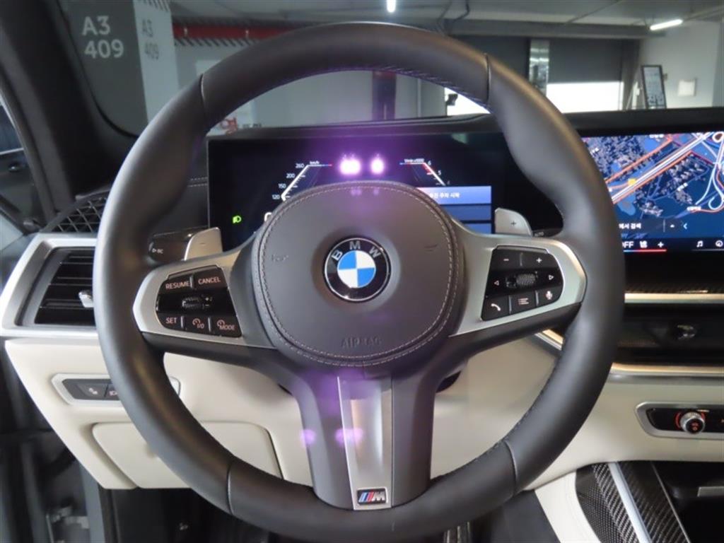 BMW X7 — photo 15