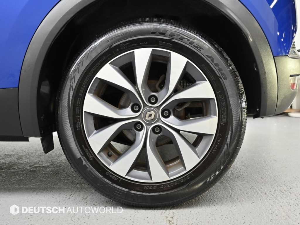 RENAULT Captur — photo 05