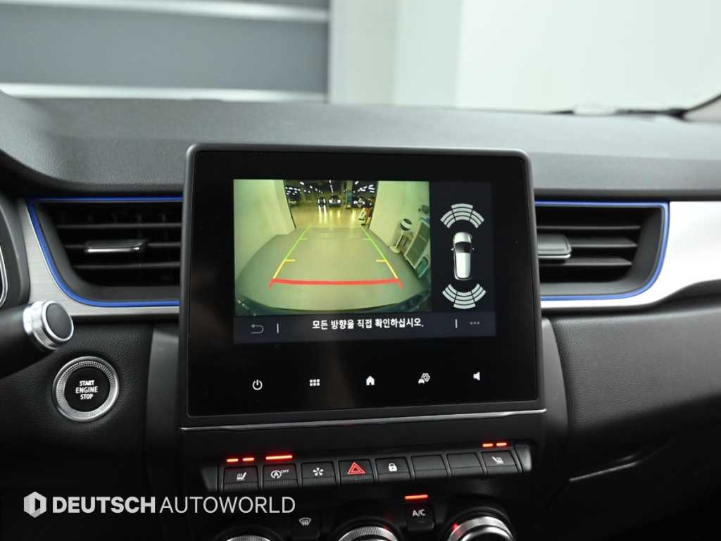 RENAULT Captur — photo 15