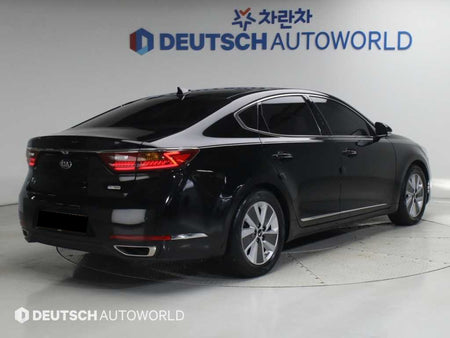 Kia K7 — photo 02