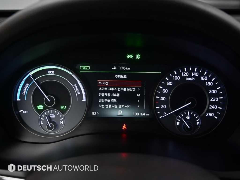 Kia K7 — photo 08