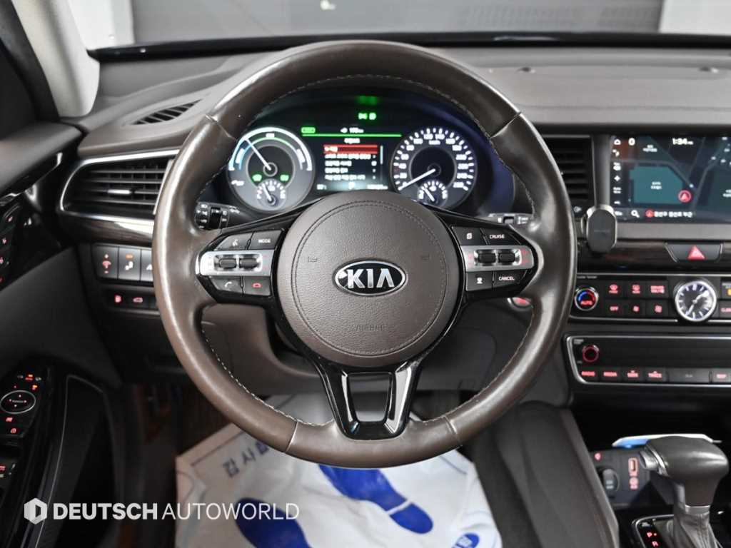 Kia K7 — photo 14