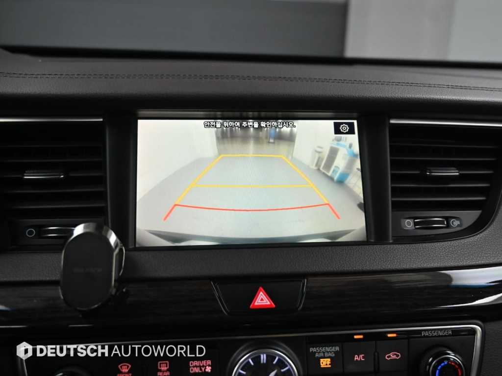 Kia K7 — photo 16